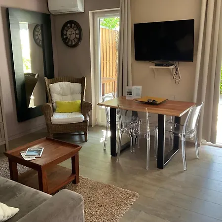 Le De Malo Apartment *